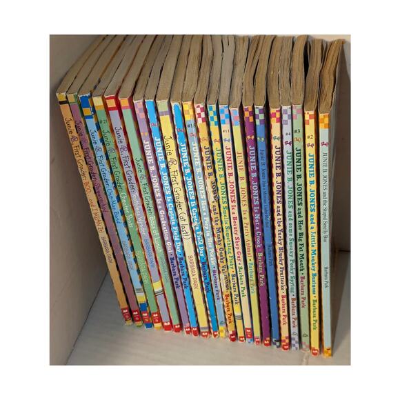 Lot 24 Vintage Junie B jones PB Chapter Books Scholastic - Picture 1 of 9